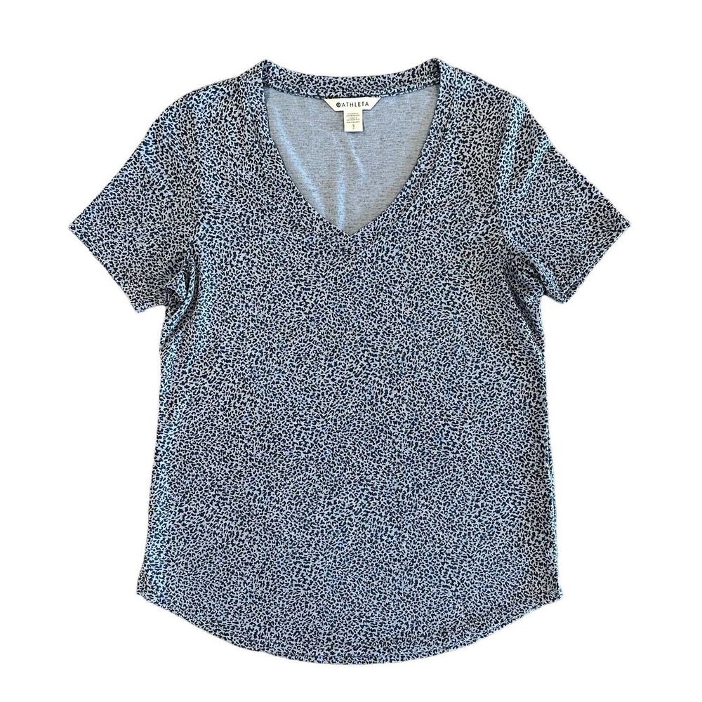 Athleta Chrome Blue Cheetah Breezy Scoop V-Neck Athleisure Tee Shirt Size Small